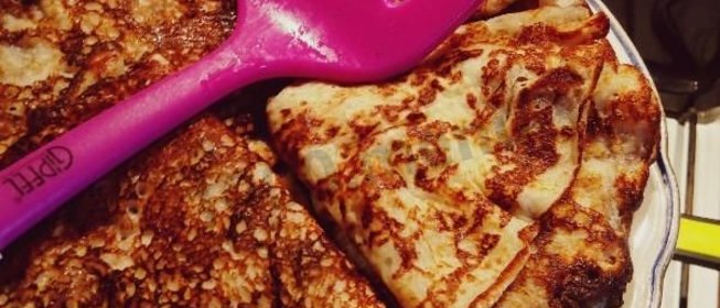 Нежные блинчики на прокисшем кефире и йогурте
