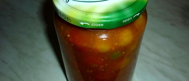 Помидоры черри в томатном соке