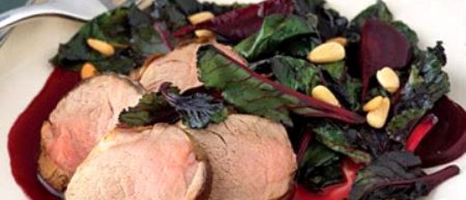 Жареная свинина со свеклой