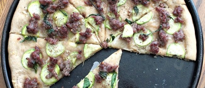 Пицца из кабачков с фаршем