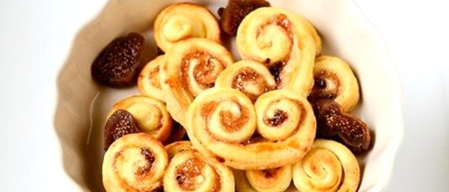 Слойки с джемом