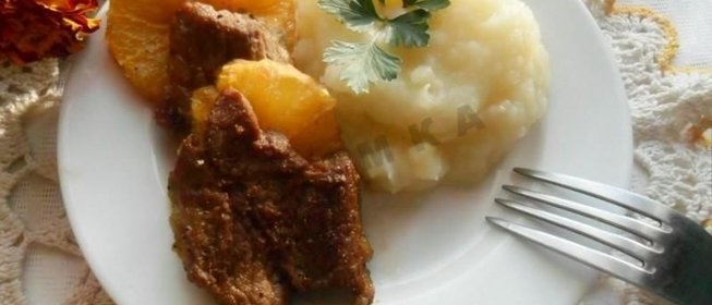 Запеченная свинина с апельсинами в духовке