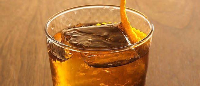 Коктейль «Закапа-ром-фэшн» (Zacapa Rum Fashion)