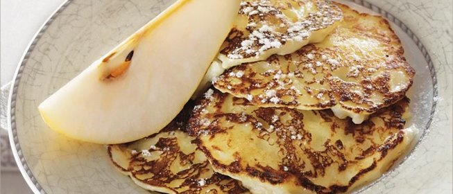 Оладьи из яблок и груш