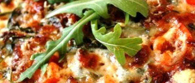 Пицца с луком-пореем и артошоками