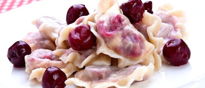 Вареники с вишней на пару на кефире