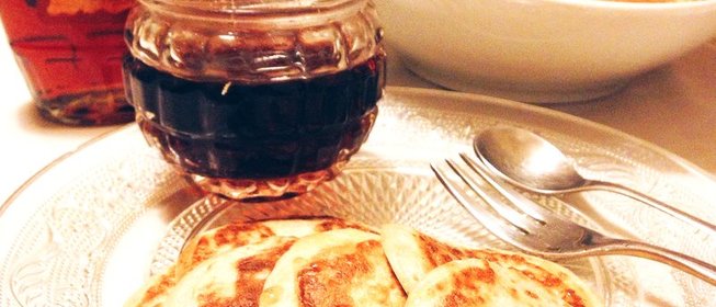 Банановые мини-блинчики с корицей (без яиц)