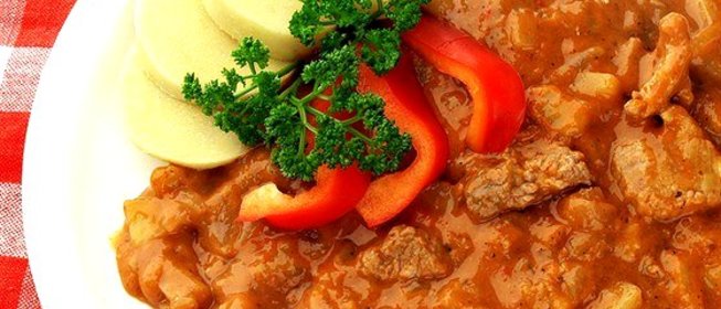 Свинина тушеная