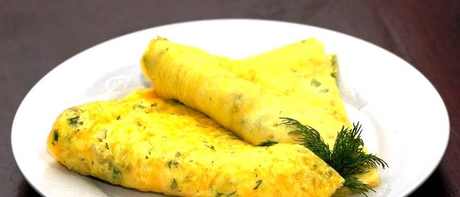 Омлет со сметаной и сыром