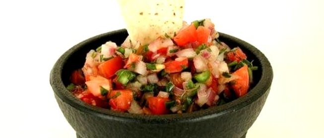 Свежая мексиканская сальса