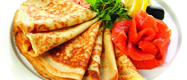 Блинчики с лососем