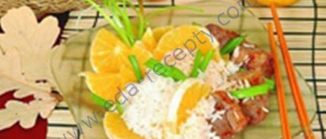 Свинина жареная с рисом и апельсинами