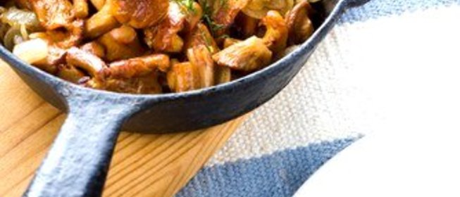 Жареные грибы в сливочном масле с шалотом