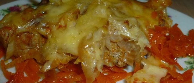 Свинина на морковной подушке