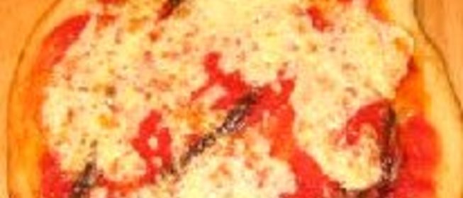 Пицца с анчоусами