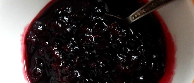 Живое варенье из черной смородины