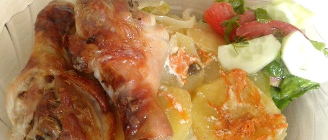 Овощная запеканка с куриной голенью