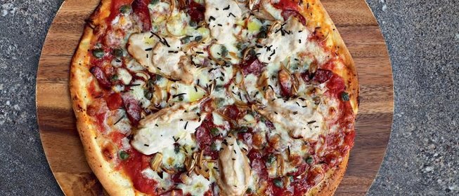 Пицца с цесаркой с ароматом барбекю