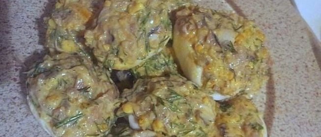 Фаршированные яйца с килькой