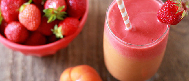 Абрикосово-клубничный смузи