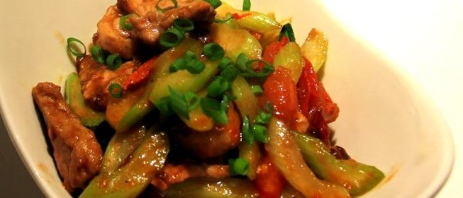 Свинина с сельдереем