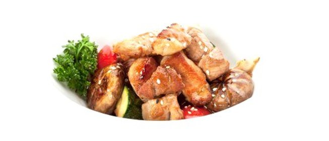 Свинина с жареными овощами в ароматном азиатском соусе с кунжутом