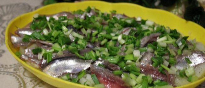 Прибалтийская закуска из кильки и картофеля