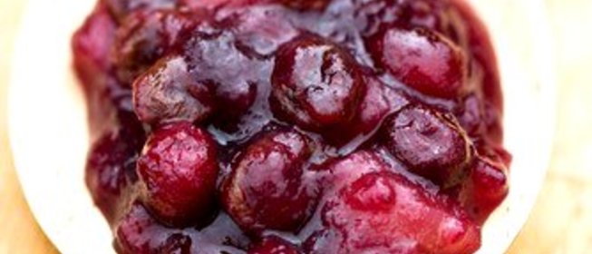 Рождественский клюквенный соус с бурбоном