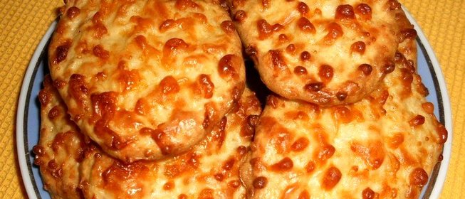 Домашнее сырное печенье