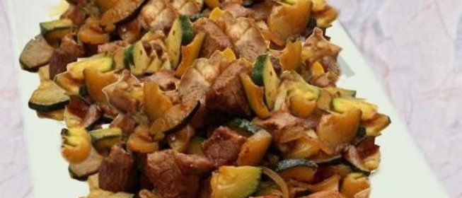 Свинина с кабачками