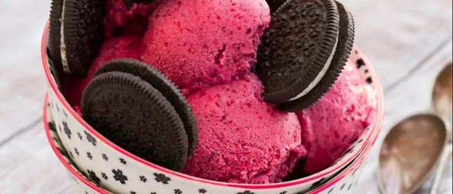 Клюквенный сорбет с шоколадным печеньем