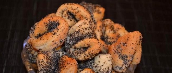 Слоеное печенье с маком