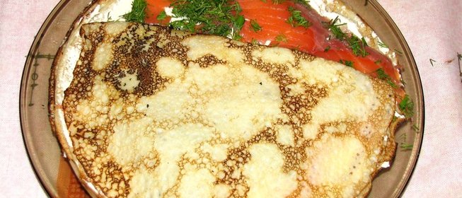 Блинный пирог с семгой