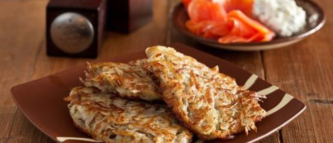 Драники с творожным соусом