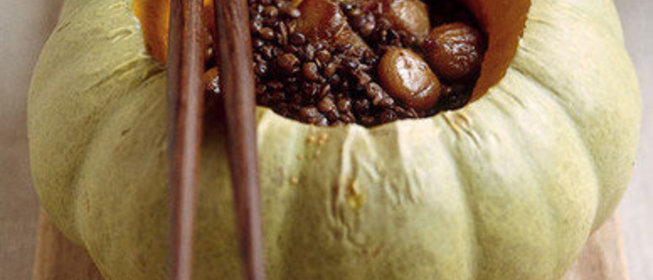 Тыква с чечевицей и каштанами