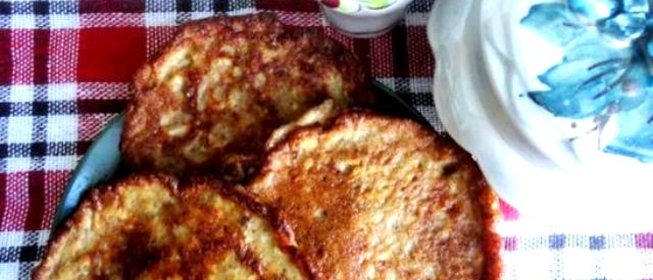 Печеночные оладьи с сыром