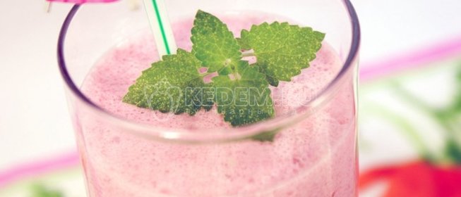 Молочный коктейль с ягодой «Малиновое лето»