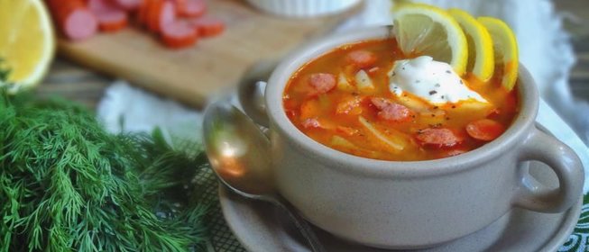 Солянка из охотничьих колбасок