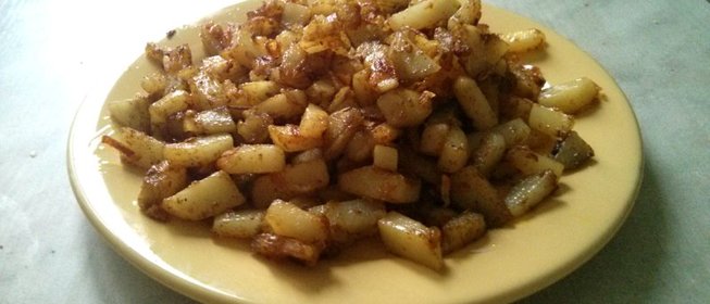 Жареный картофель с карри