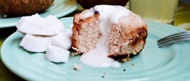 Шоколадная творожная запеканка с ванильным соусом