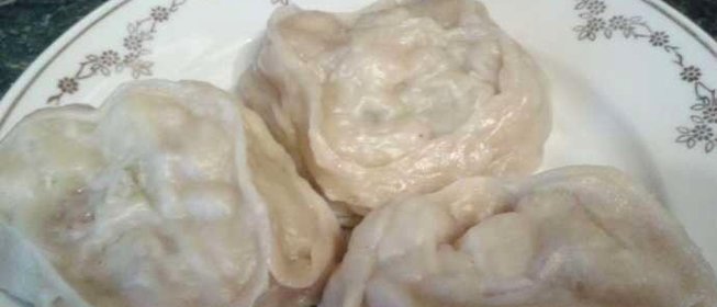 Манты из слоеного теста