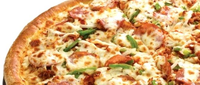 Пицца с курицей и беконом