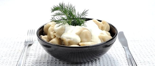 Пельмени в горшочке в молоке