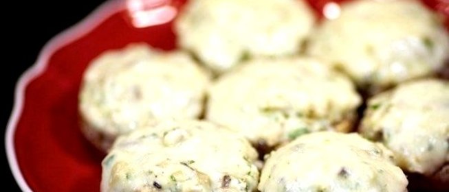 Шампиньоны с курицей и сыром