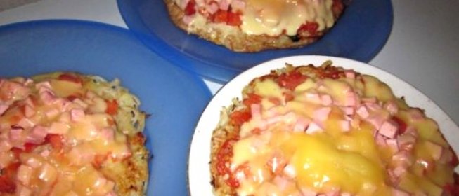 Картофельная пицца на сковороде