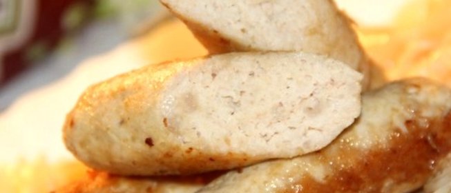 Домашние сосиски в пищевой пленке