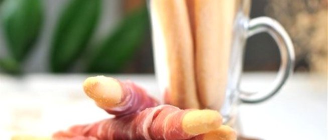 Гриссини с пармской ветчиной