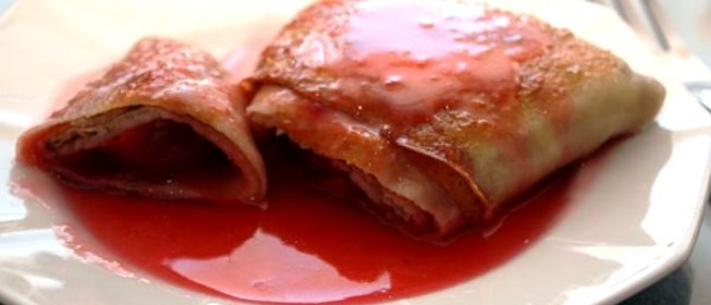 Блинчики со сливами