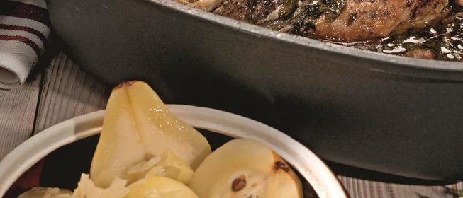 Свинина запеченная с грушами