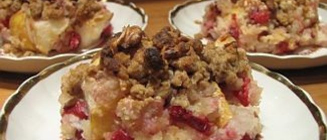 Рисовая каша с грушами для праздничного завтрака